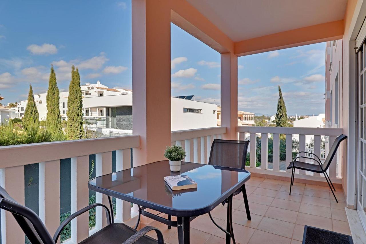 Portimao Solar Do Vau With Pool By Homing Apartment Bagian luar foto